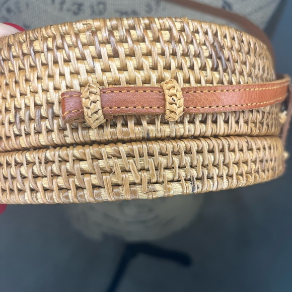 Round Woven Rattan Crossbody Bag - Picture 8 of 10